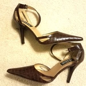 Brown Diba East Heels